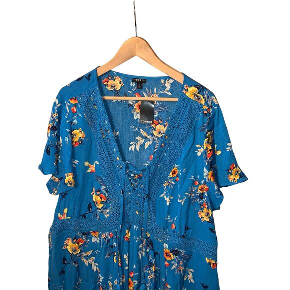 Torrid Babydoll Crinkle Gauze Crochet Inset Lace-Up Top NWT - Picture 4 of 8